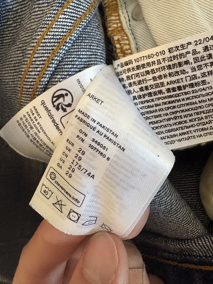 Arket Jeans: Arket Regular Tapered Jeans/ worn 2 times – Nuovo (secondo la descrizione) da Zürich venduto da eda_b878 4