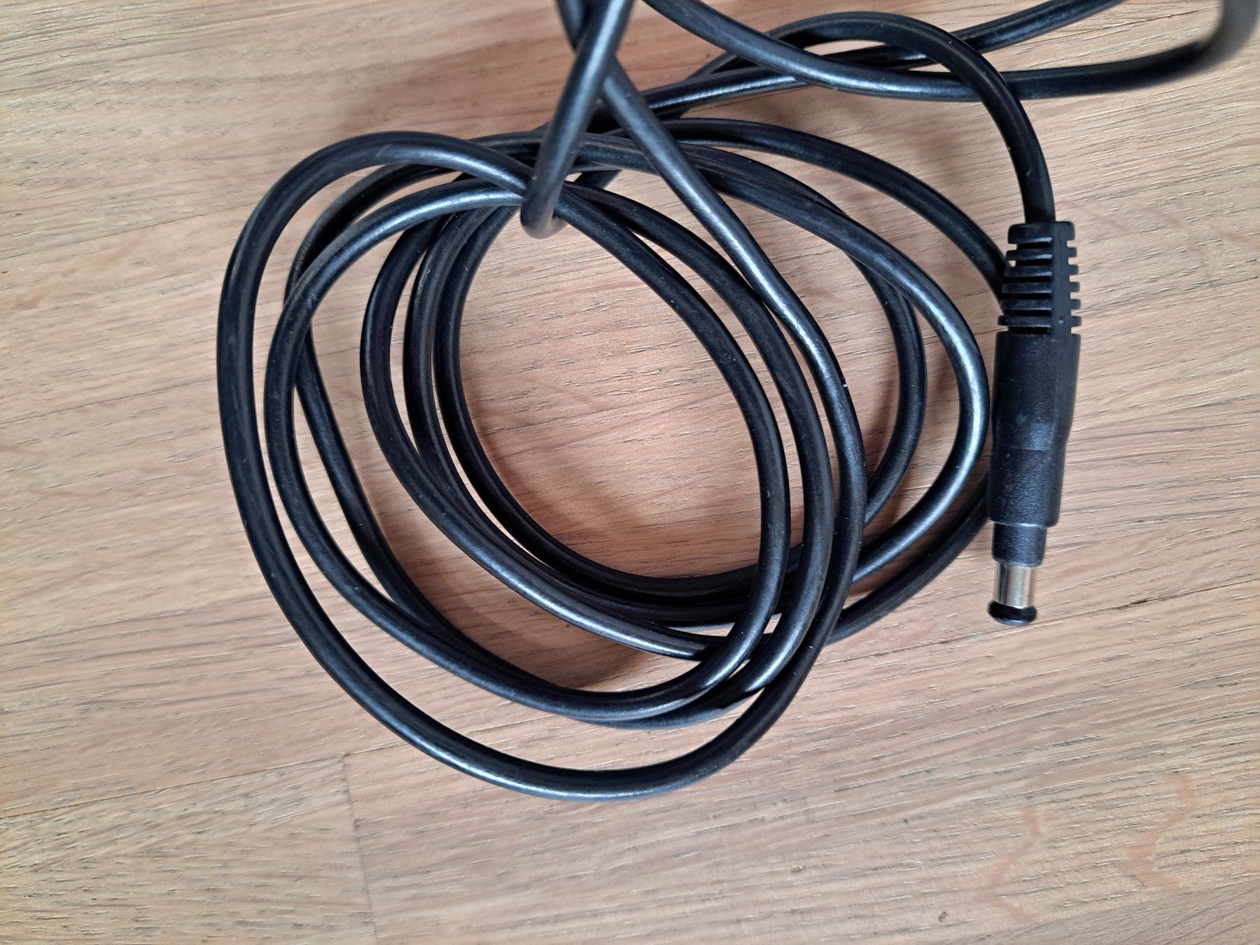 Unità & Adattatore: Netzadapter – Usato da Volketswil venduto da Nano_G 2