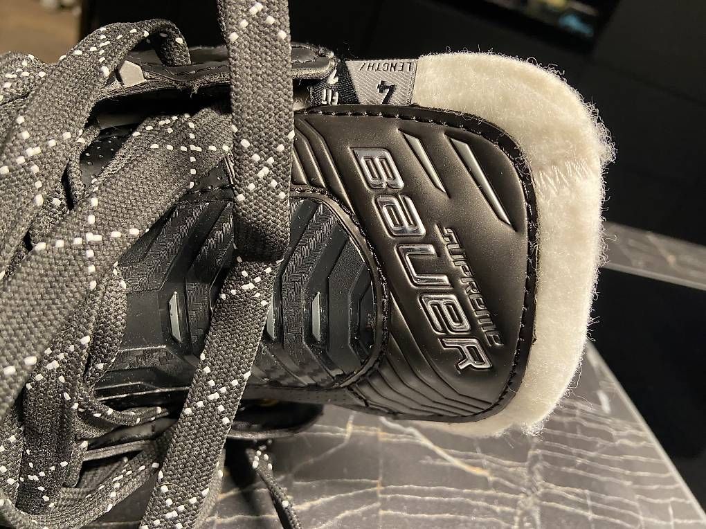Pattini da ghiaccio: Bauer Supreme TI Shadow Eishockeyschlittschuhe – Usato da Zürich venduto da aaaalex_13 2