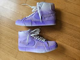 Neuwertige NIKE Sneakers Lila/Weiss hoher NP! Grösse 41.