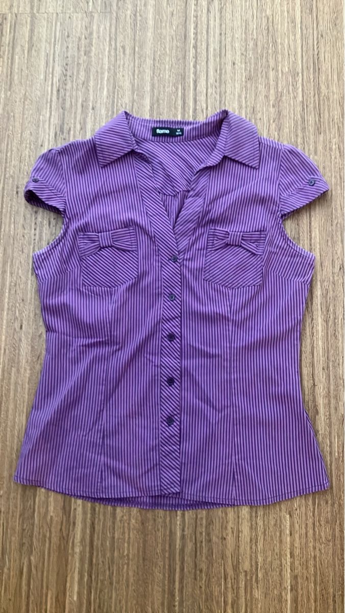 Blusen: Bluse Damen Lila Streifen Grösse M – Gebraucht aus Ruggell von VegasGirl