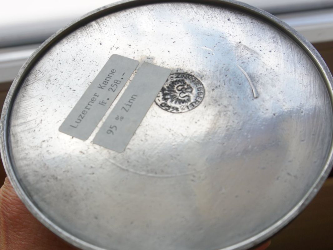 Caraffe: Zinn Krug Luzerner Kanne – Nuovo (secondo la descrizione) da Giswil venduto da sowo60 6