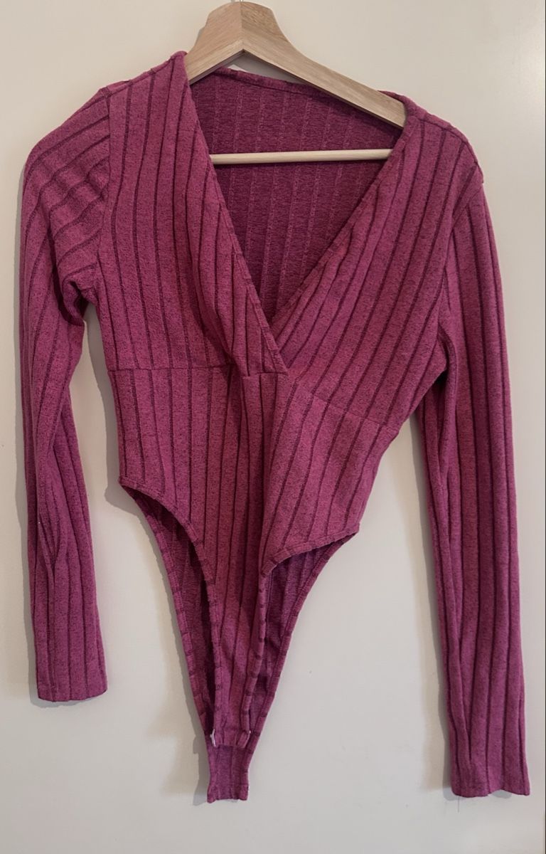 Shein Top: Body SHEIN Rose Taille M  – Nuovo (secondo la descrizione) da Onex venduto da ale_5fgb