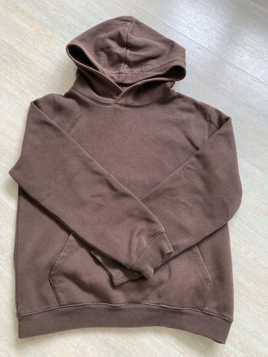 H&M Maglioni & Felpe: Hoodie Gr. 134/140 – Usato da Uttigen venduto da daeni_83