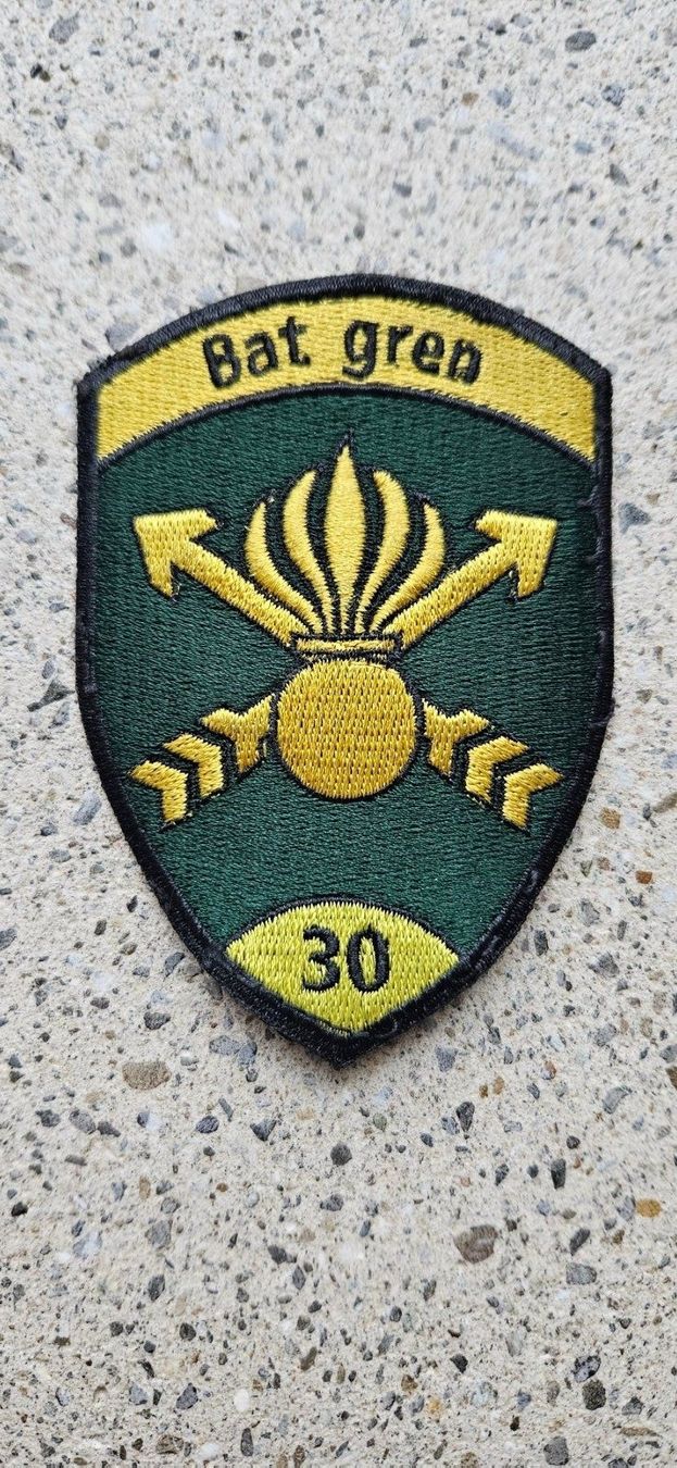 Schweizer Armee Placchette & Badge: *** Badge Grenadier ohne klett *** – Nuovo e nell'imballaggio originale da Riedholz venduto da fr_sIruP