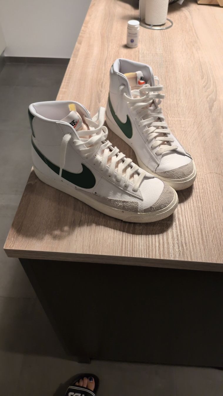Nike Scarpe da uomo: Nike Blazer Mid '77, taglia 41 – Usato da Origlio venduto da ott_x7z8