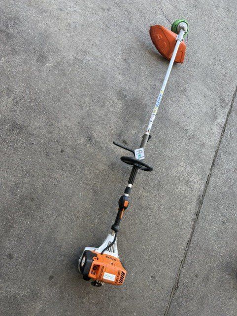 Stihl Alle Maschinen: Freischneider STIHL KM 131R – Gebraucht aus Gerlafingen von Ernst-Moser-GmbH 1