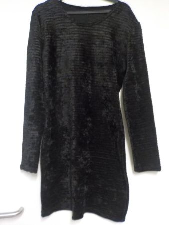 scharzes Kleid, Samtoptik (33)