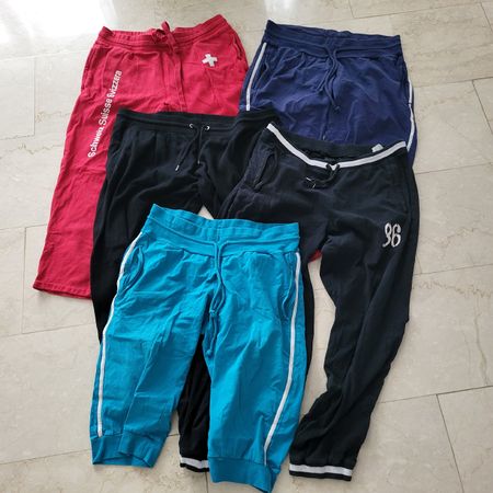 5 Hosen Damen Mix Grösse XL (Art-Nr.51)