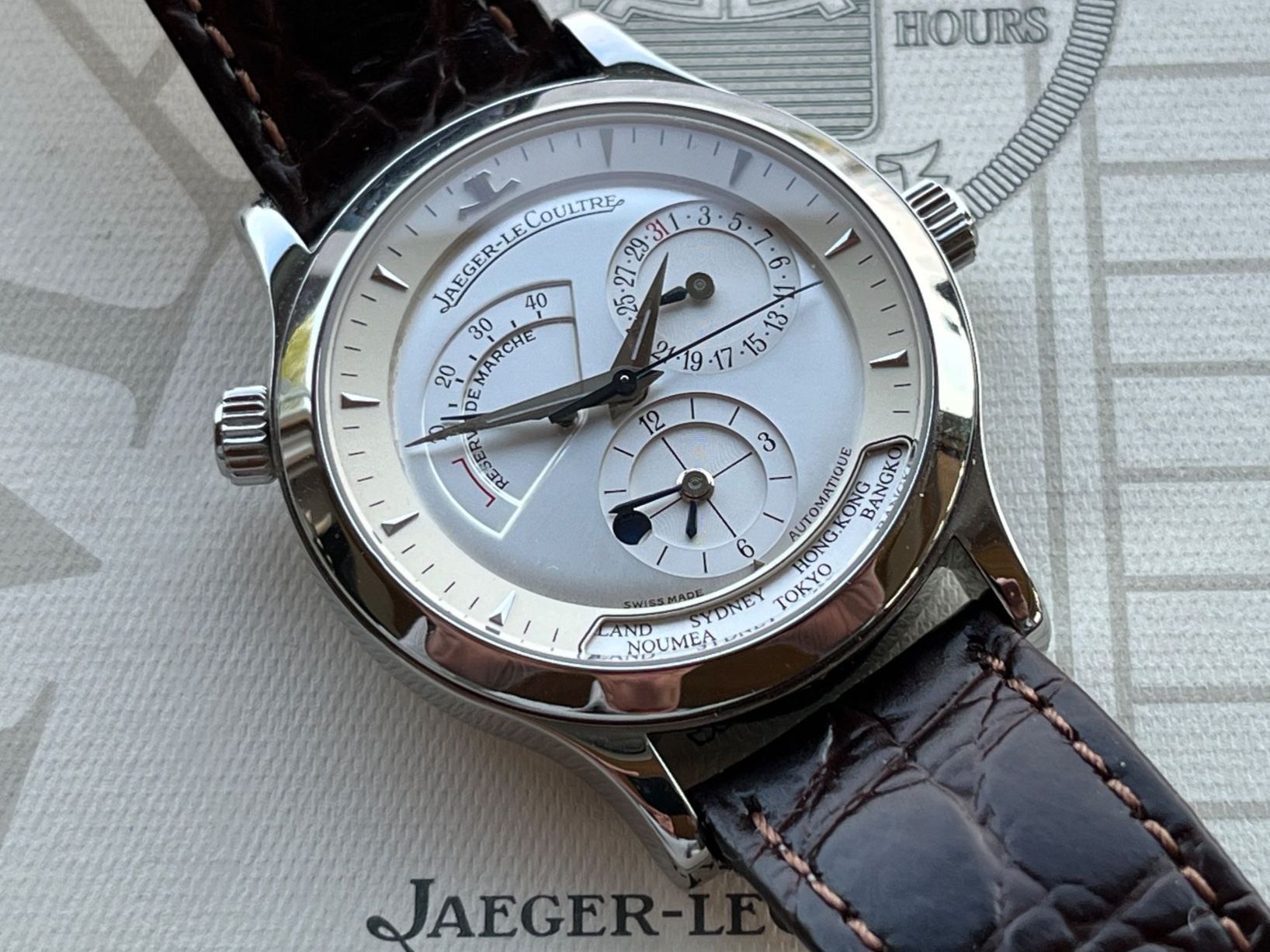 Jaeger-Lecoultre Orologi: JAEGER-LECOULTRE MASTER CONTROL GEOGRAPHIC 142 840 922 B – Usato da Beinwil am See venduto da watchfever 2