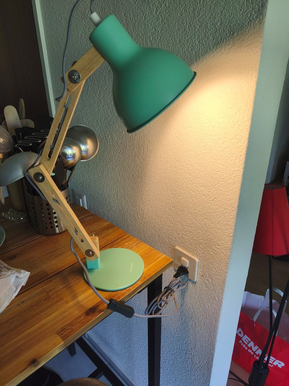 Lampade: Schreibtish Lampe / Lampe de bureau – Usato da Olten venduto da les_kg28