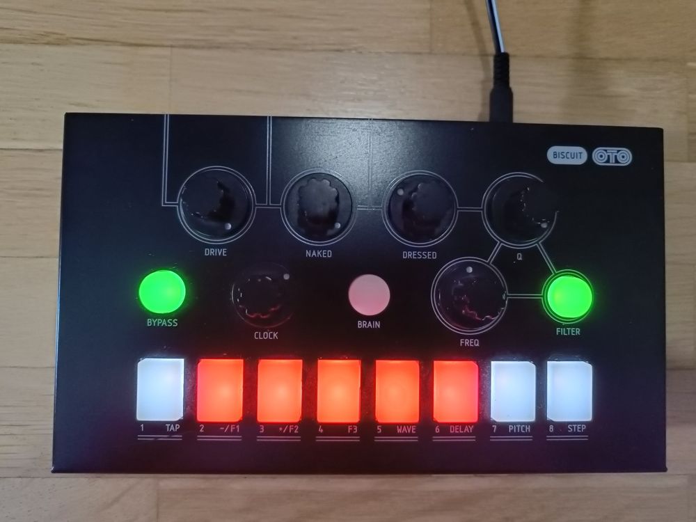OTO Biscuit - 8bit distortion filter + synth (Neu (gemäss Beschreibung ...