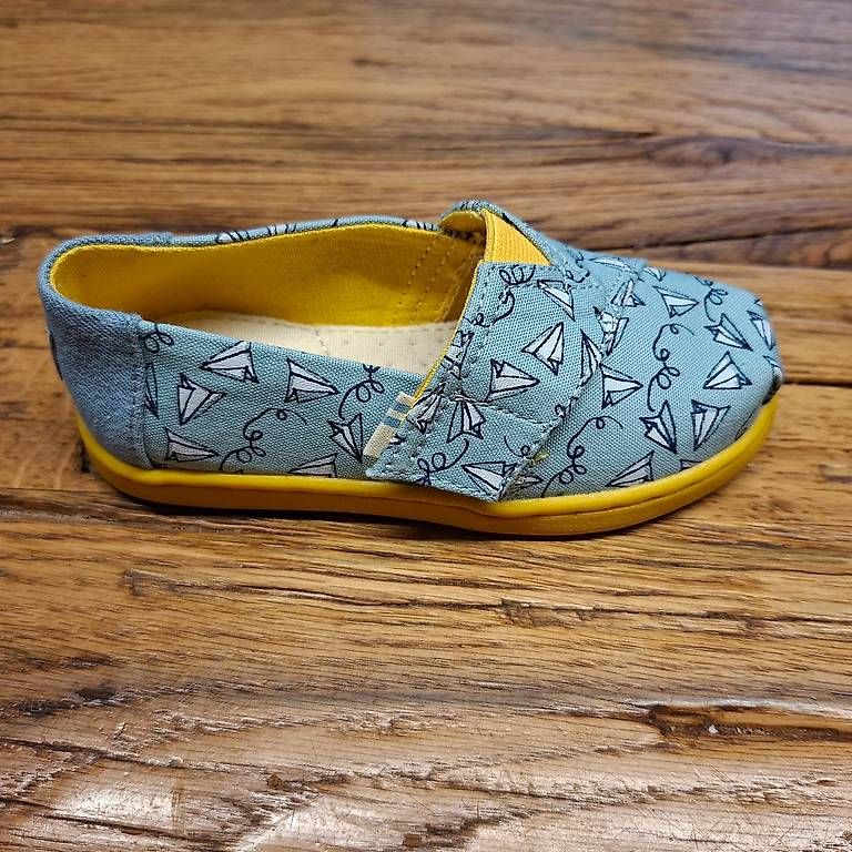 Scarpe per ragazzi: TOMS – Usato da Basel venduto da Domisa1 1