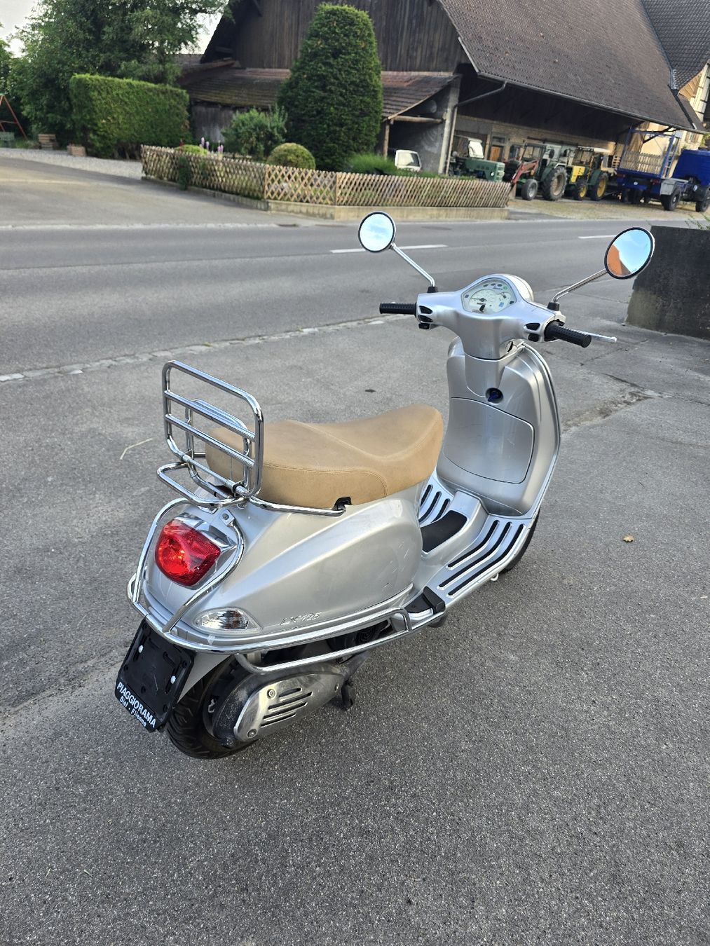 Piaggio Scooter: Piaggio Vespa LX 125 Roller mit Mfk 11.7.24 – Usato da Aarberg venduto da 2002stefan 3