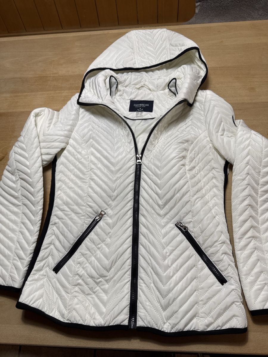 Jacken: Steppjacke Grösse 36 – Gebraucht aus Dettighofen (Lengwil) von Dolol