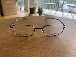 Nike Flexon Titan Brillengestell Neu