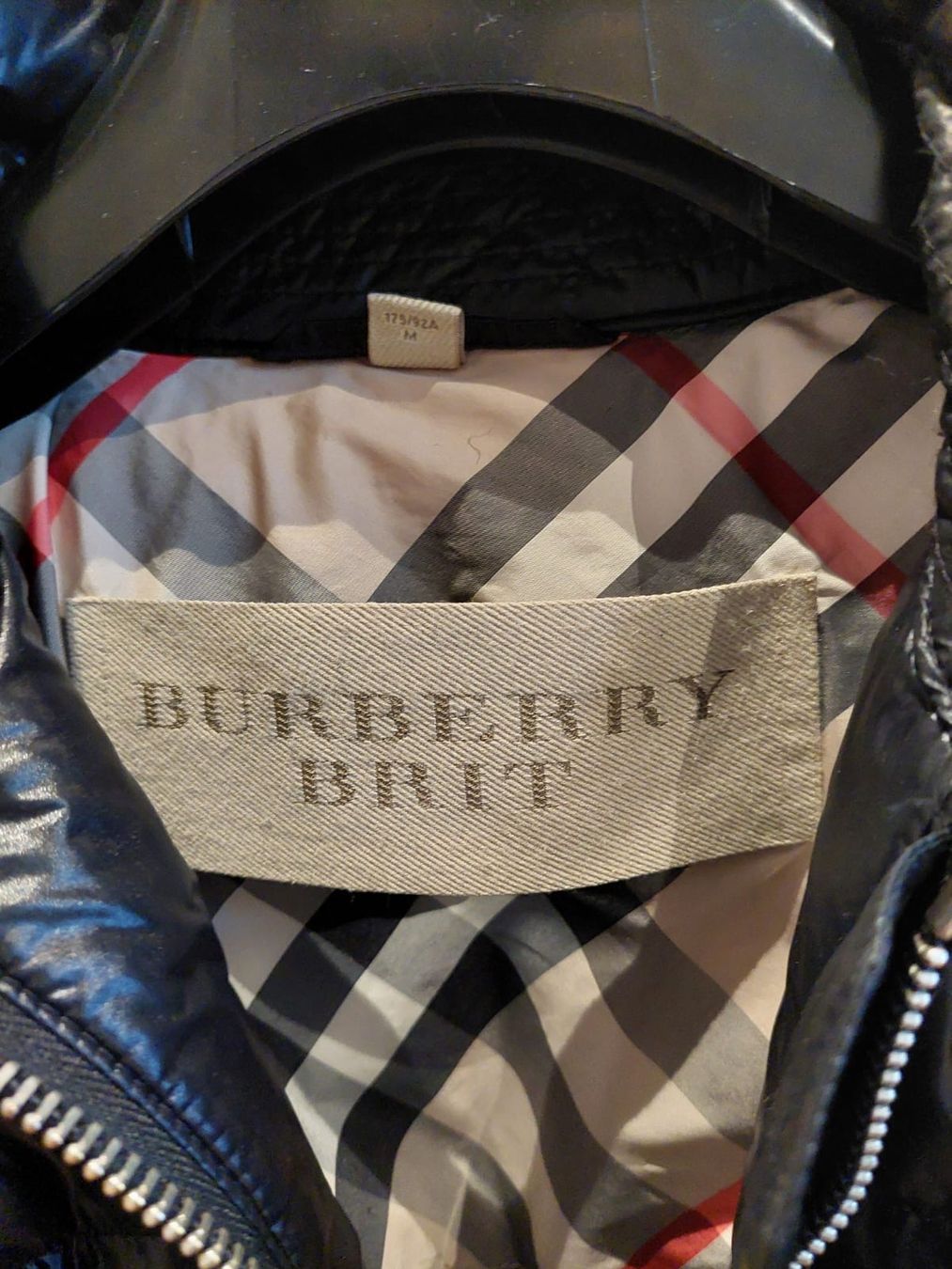 Burberry Mäntel: Manteau doudoune Burberry – Gebraucht aus La Tour-de-Peilz von DressingEKL 2