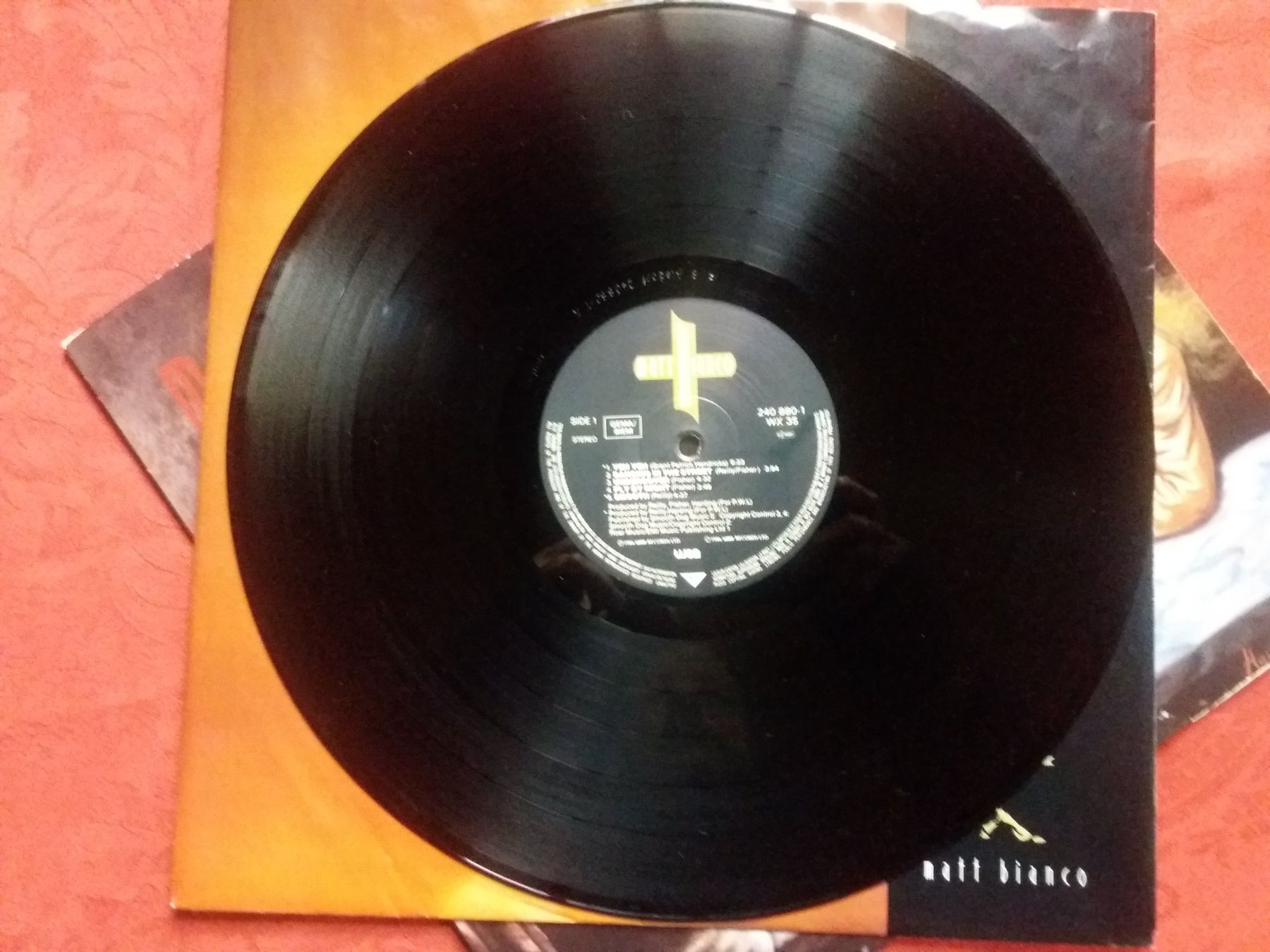 Dischi in vinile: LP (Matt Bianco) – Usato da Meyrin venduto da toutatis 3