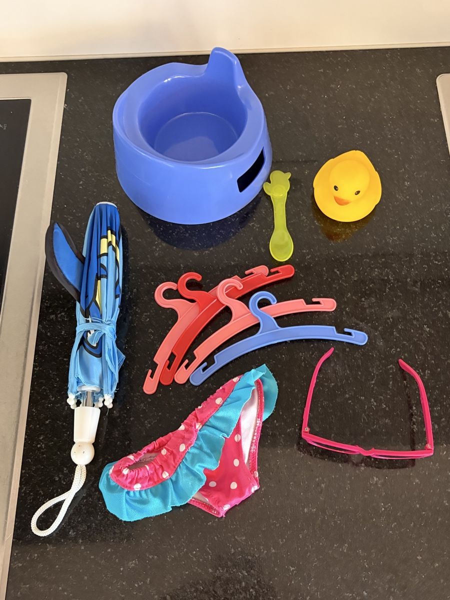 Spielzeuge: Diverses Puppenzubehör – Gebraucht aus Möhlin von seerose6 3