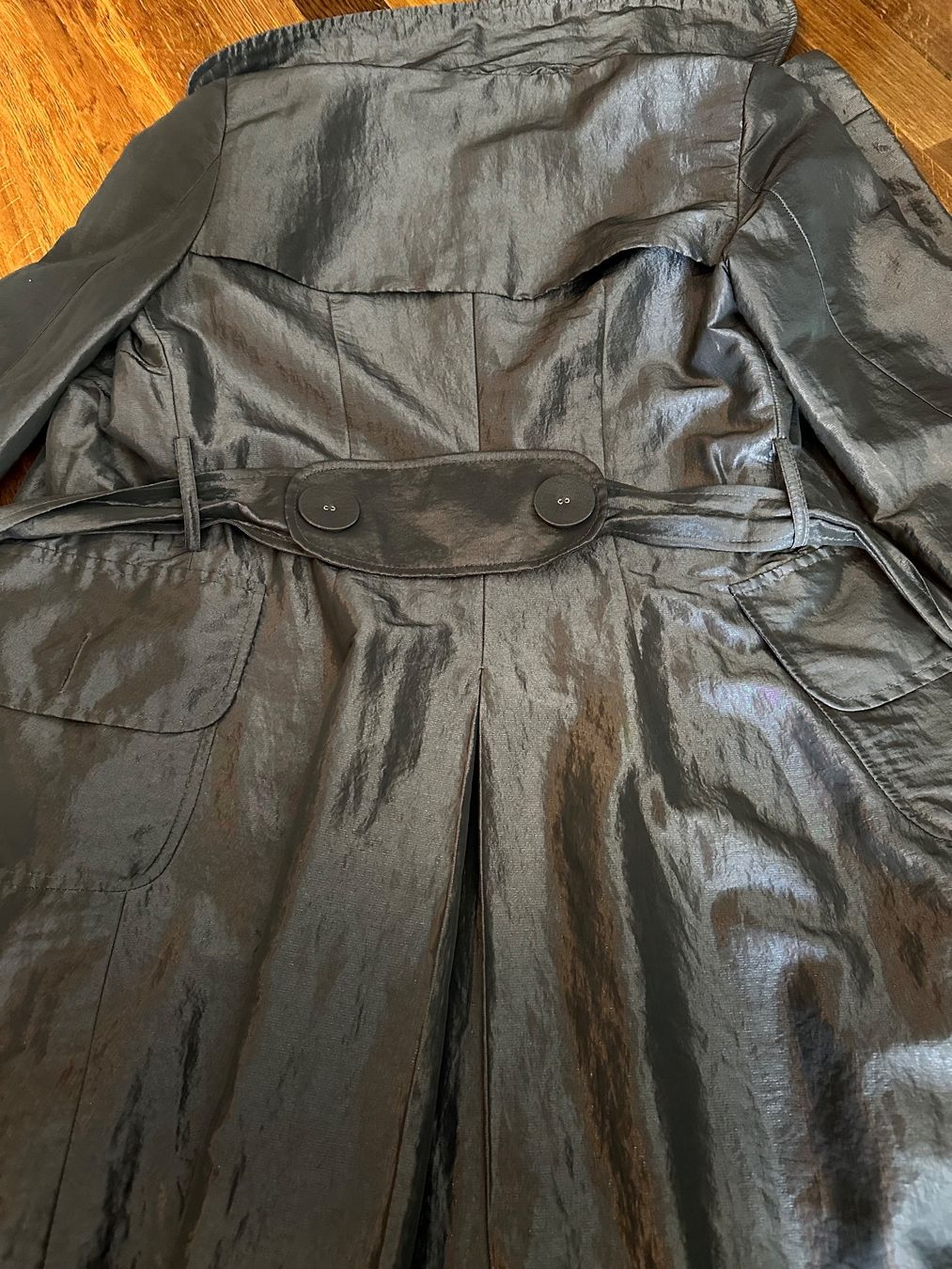 Cappotti: Trench coat – Usato da Zürich venduto da Yuece 3