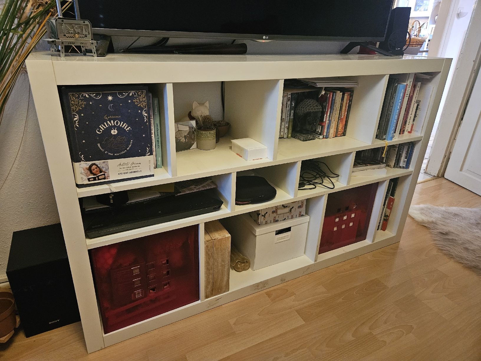 Ikea Commodes: TV-Möbel/Regal – D'occasion à Hinwil par isa_tf9f 1