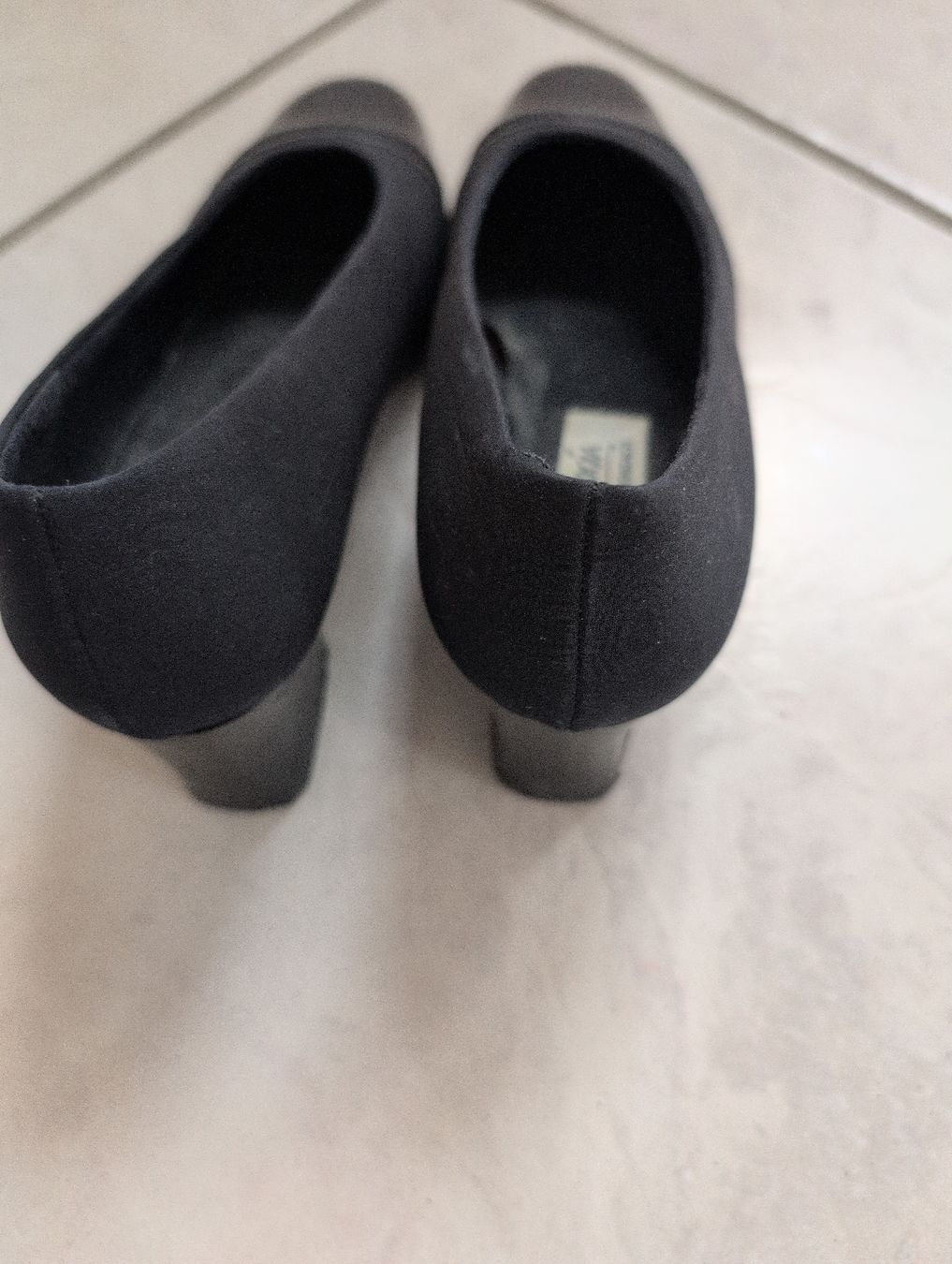 Dosenbach Scarpe da donna: Escarpins noirs élégants Claudia, taille 40 – Usato da CORMINBOEUF venduto da savaja 1