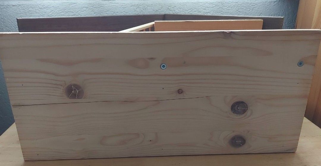 Spielzeuge: Holzstall – Gebraucht aus Steinen von bruvlatur86 5