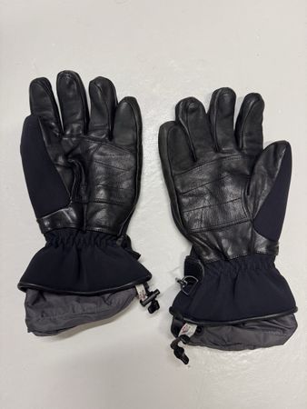 Moncler Grenoble Skihandschuhe, guter Zustand