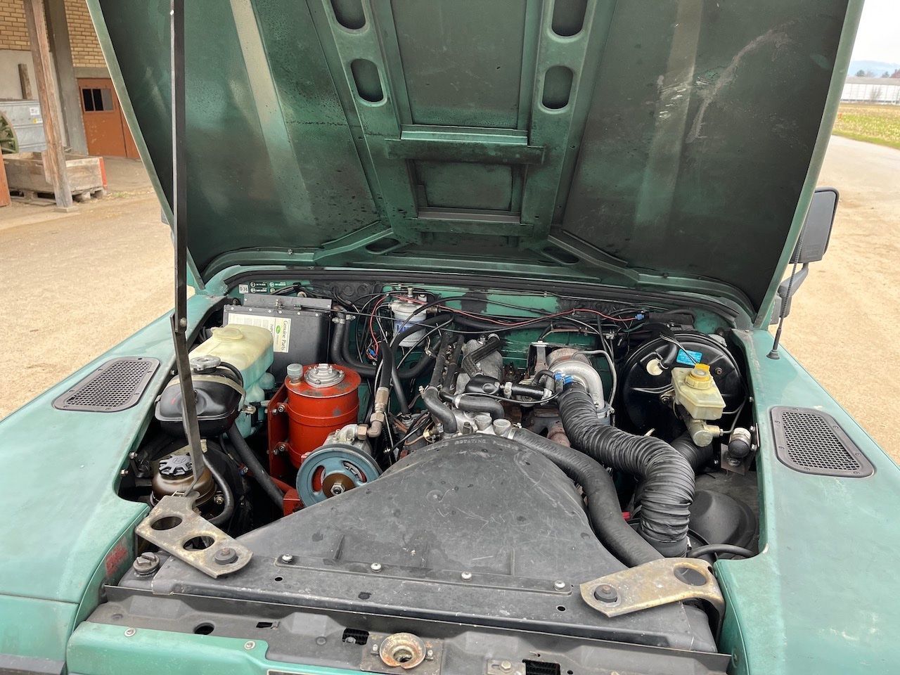 Land Rover Automobili: Land Rover 90 TD Defender – Usato da Sirnach venduto da MaechlerAutomobile 7