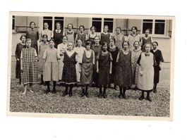 Mädchen Schule Kleider Schürzen Nostalgie Frauen 1930er Jahr