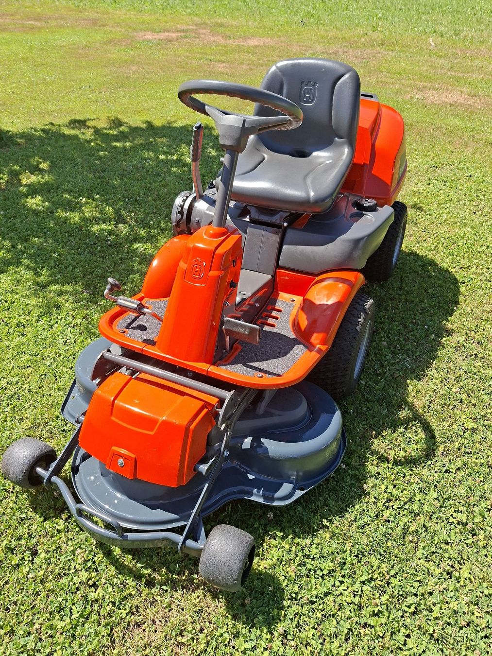 Husqvarna Tagliaerba: Husqvarna Rider R16C  AWD – Usato da Maur venduto da Unipower