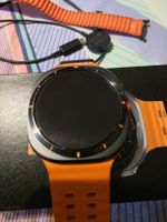 Smartwatch Samsung Galaxy Watch Ultra arancione con accessor