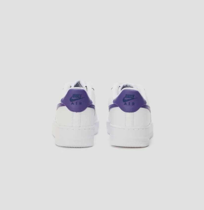 Nike Scarpe per ragazzi: Nike Air Force 1 Gr. 38.5 NEU – Nuovo (secondo la descrizione) da Waltenschwil venduto da hansnine 7