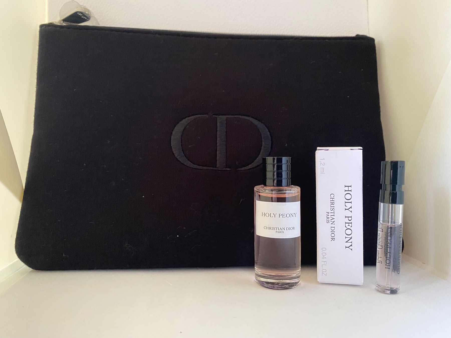 Dior Kosmetikkoffer: Trousse et miniatures Dior privée – Neu (gemäss Beschreibung) aus Bouveret von wes_7zll