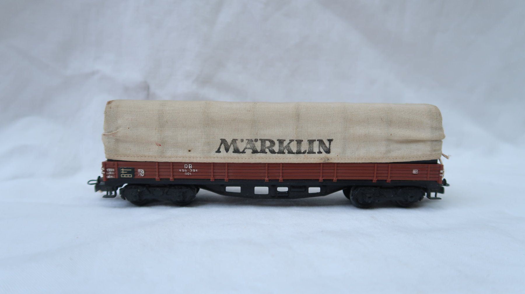 Märklin Modelleisenbahnen: MÄRKLIN Planen-Güterwagen (2) – Gebraucht aus Muttenz von Laeckerlihamschter