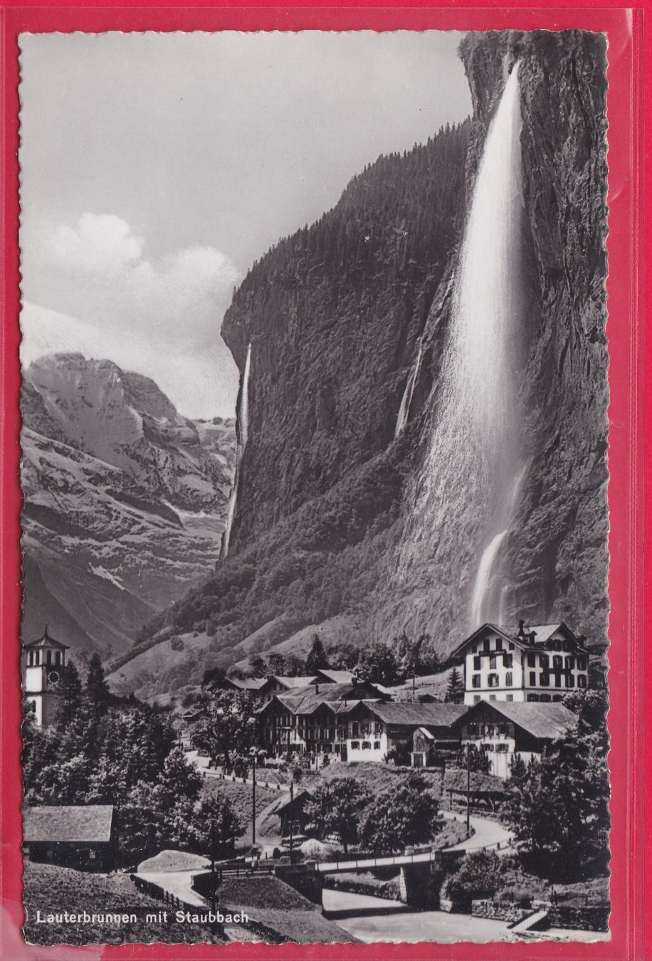 Cartoline postali: LAUTERBRUNNEN MIT STAUBBACHFALL – Usato da Oberrieden venduto da Gebirgsstelze
