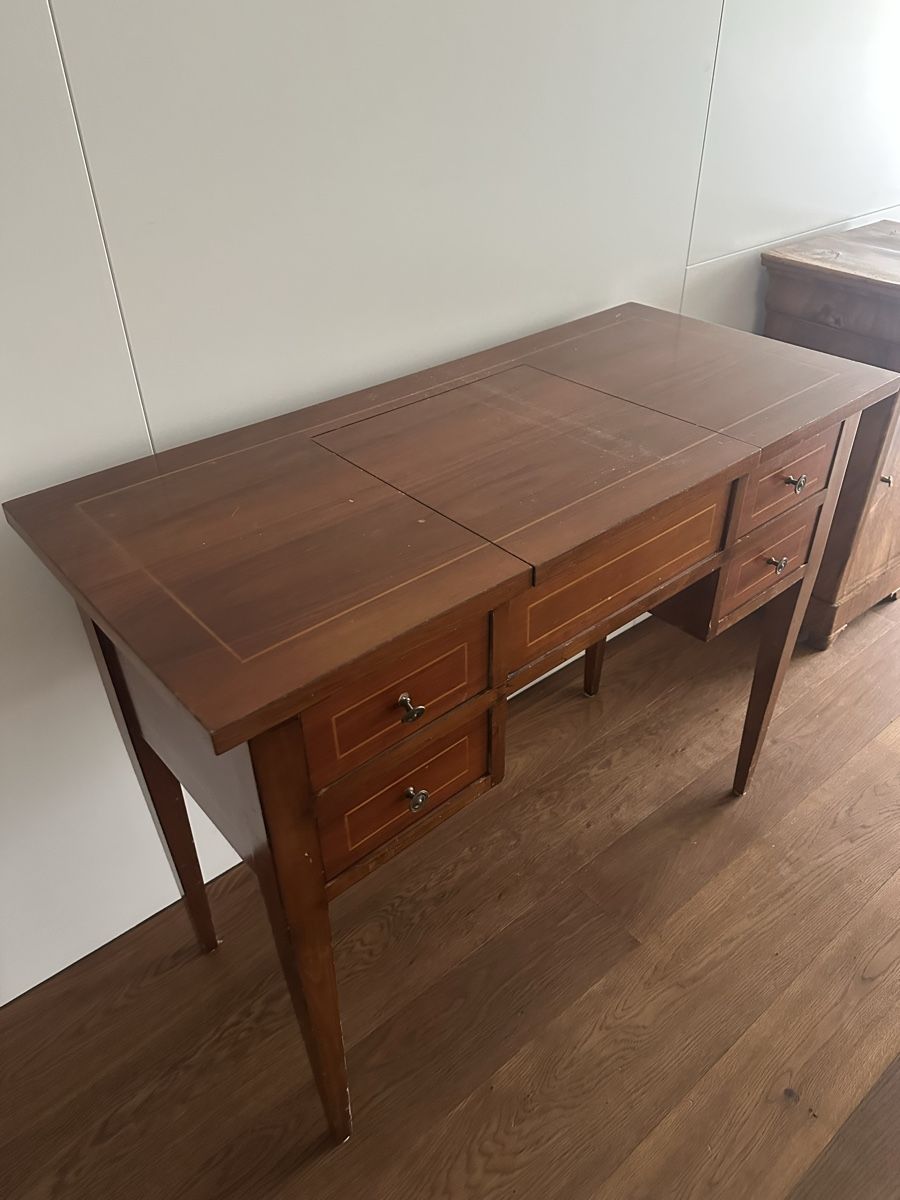 Coiffeuses: Schminktisch antik – D'occasion à Aarau par Merchant_Center 2