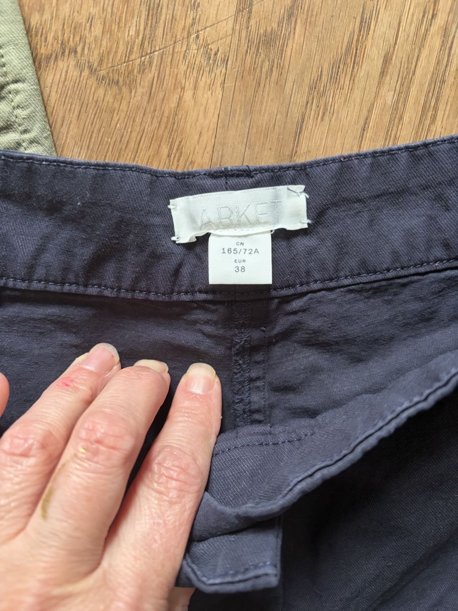 Arket Pantaloni: Hosen von ARKET – Usato da Zuerich venduto da yasminflower 2