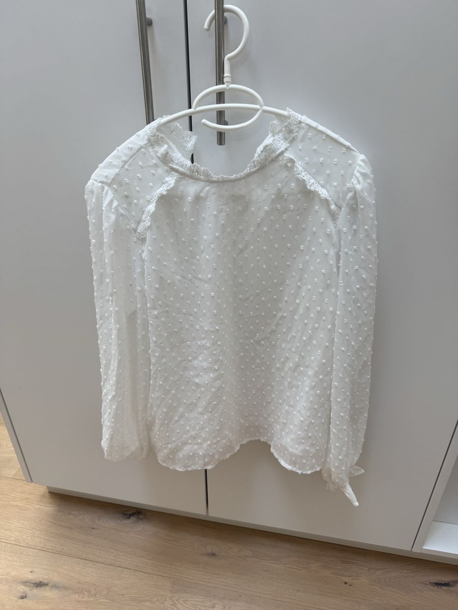 Blusen: 3 Blusen (langarm) / Grösse M – Gebraucht aus Wimmis von marii__96 3