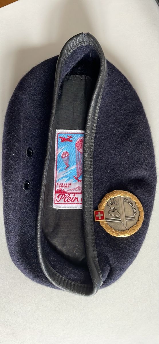 Schweizer Armee Uniformen: Beret Militär – Gebraucht aus Klosters von Andy. 3