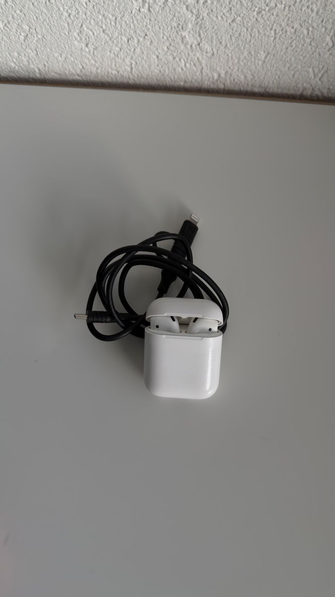 Apple Cuffie: Apple AirPods (2nd Gen.) – Usato da Vevey venduto da diogodasilva_ 1