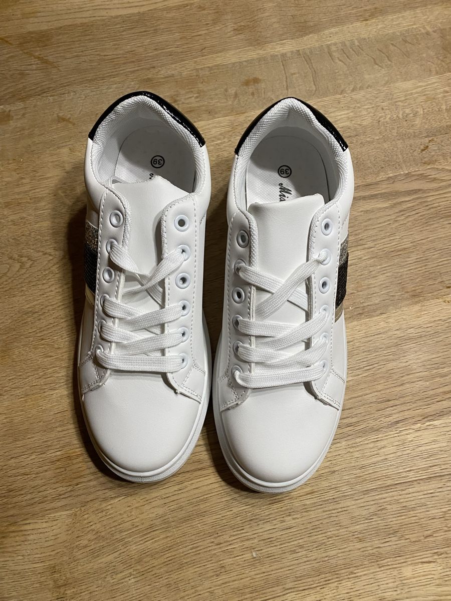 Scarpe da donna: LIQUIDATION Baskets blanches avec brillants NEUVES Taille 39 – Nuovo (secondo la descrizione) da Genève venduto da pilarina