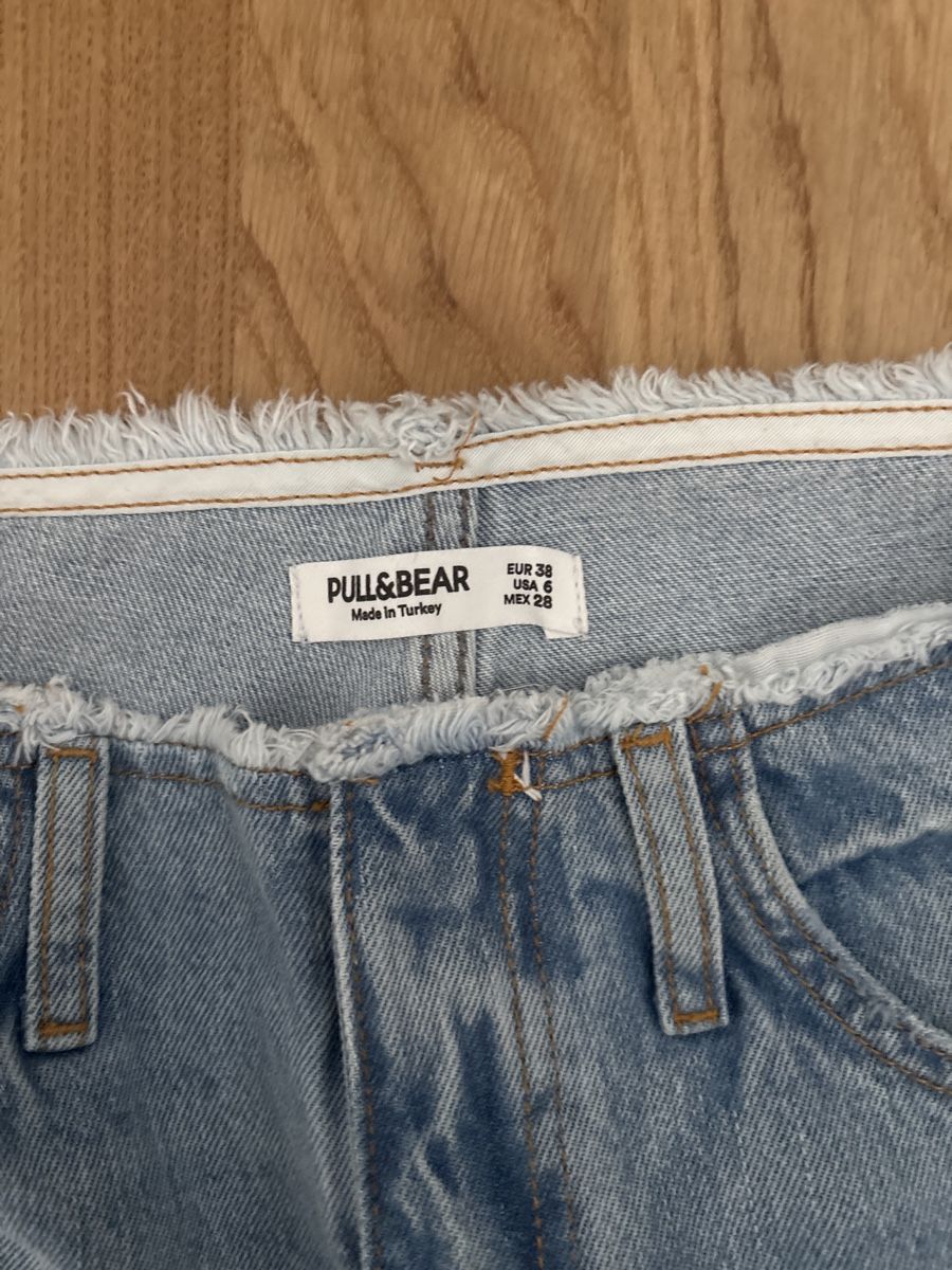 Pull&Bear Jeans: Pull&Bear Jeans, Gr. 38, Top Zustand, Neuwertig! – Nuovo (secondo la descrizione) da Winterthur venduto da ag8m8 2
