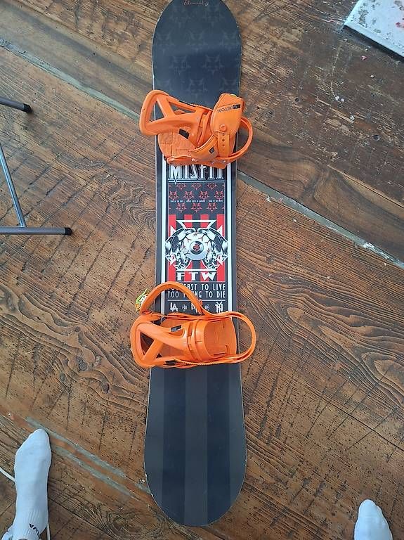 Board: 156 Snowboard Burton Custom Bindungen – Usato da Winterthur venduto da seriousjoke 4