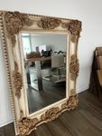 Grosser Eleganter Spiegel