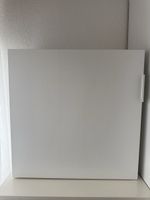 Weisser Schrank mit 2 Fächern