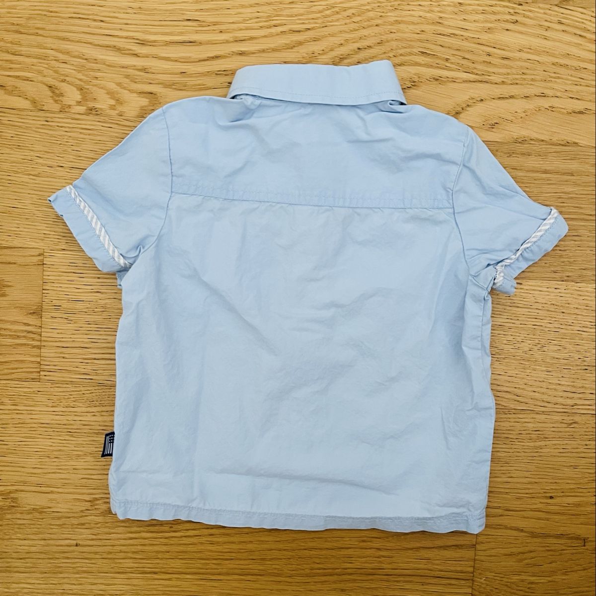 Hemden, Tops & T-Shirts: Chemise bébé Taille 80 – Gebraucht aus Sion von FashionStore3 1
