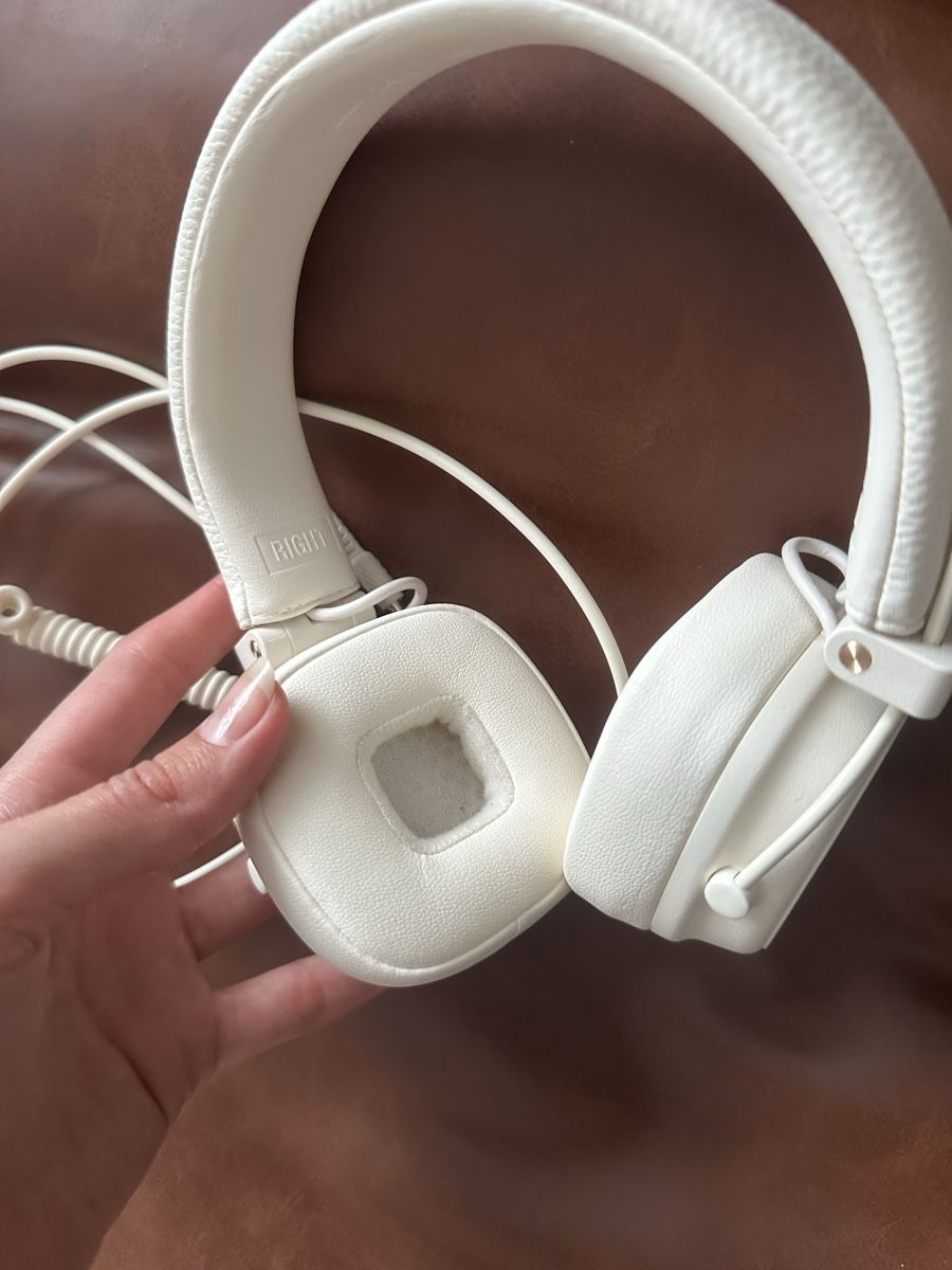 Marshall Cuffie: Marshall Kopfhörer white – Nuovo (secondo la descrizione) da Aesch BL venduto da ili23_yg5k 2