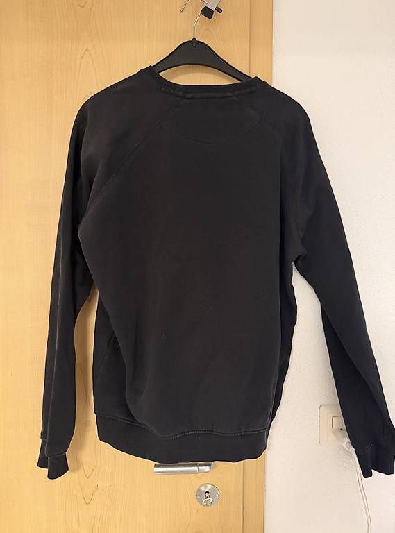 Maglioni & Felpe: Schwarzer PIERC ONE Sweater – Usato da Rorschach venduto da Tara234 1
