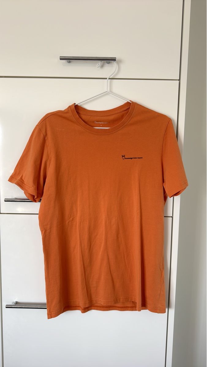 T-Shirts: T-Shirt Knowledge orange Baumwolle Grösse M – Neu (gemäss Beschreibung) aus Arbon von llaauraa